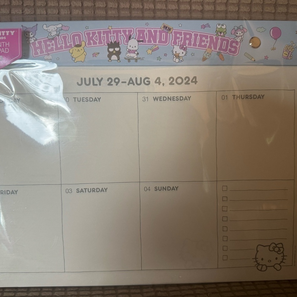 Hello Kitty Calendar and Note Pad - Picture 2 of 5